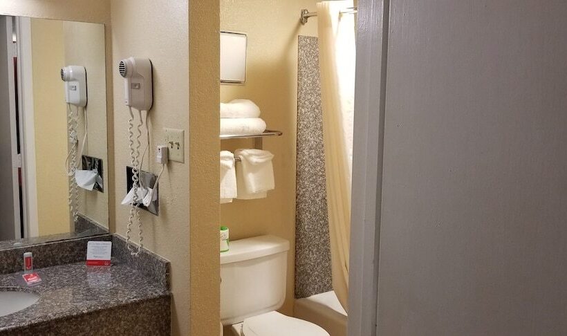 فندق Knights Inn College Station