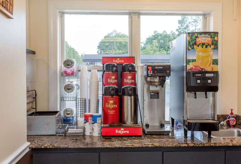 فندق Knights Inn Statesboro