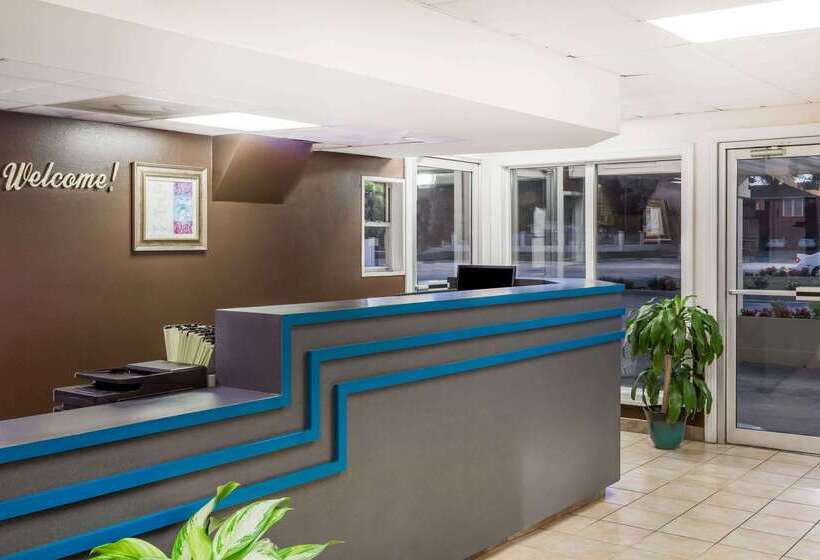 فندق Knights Inn Statesboro