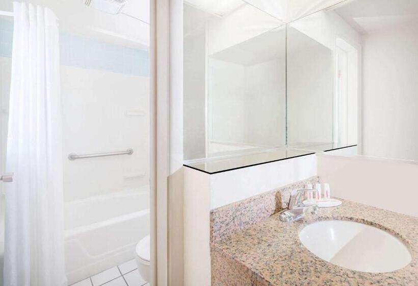 فندق Knights Inn Statesboro