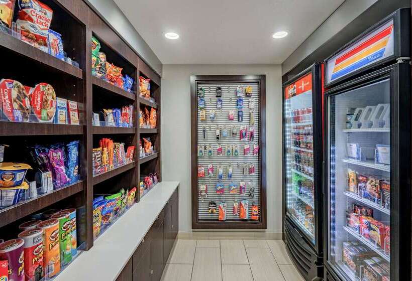 هتل La Quinta Inn By Wyndham El Dorado