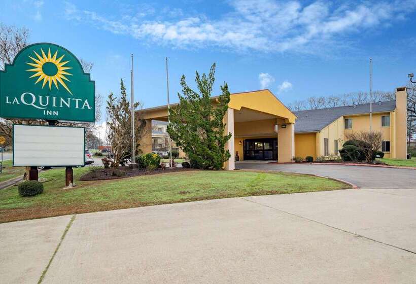 هتل La Quinta Inn By Wyndham El Dorado