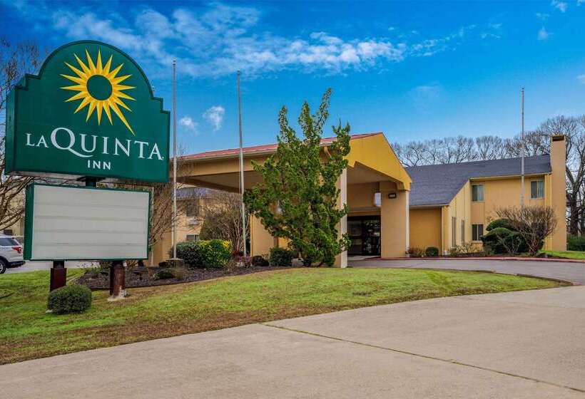 هتل La Quinta Inn By Wyndham El Dorado