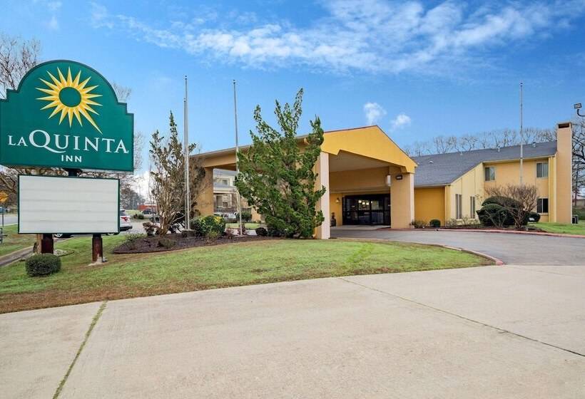 هتل La Quinta Inn By Wyndham El Dorado