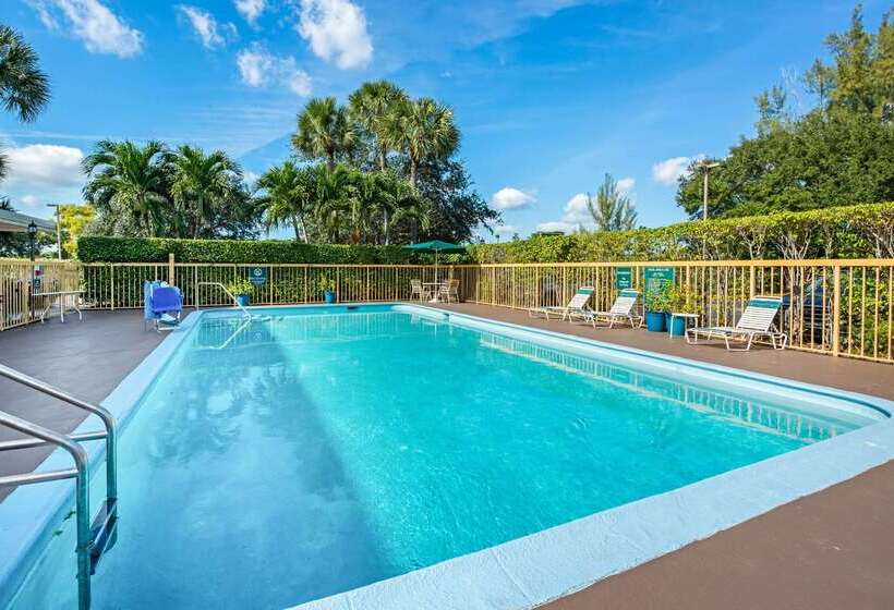 فندق La Quinta Inn By Wyndham West Palm Beach  Florida Turnpike