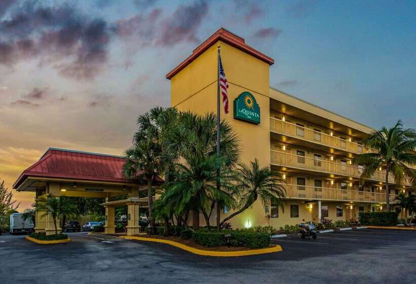 فندق La Quinta Inn By Wyndham West Palm Beach  Florida Turnpike