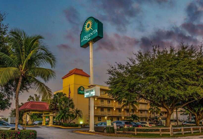 فندق La Quinta Inn By Wyndham West Palm Beach  Florida Turnpike