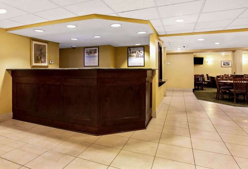 فندق Holiday Inn Express South Burlington   Downtown, An Ihg