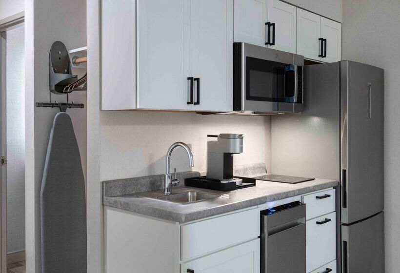 فندق Holiday Inn Express South Burlington   Downtown, An Ihg