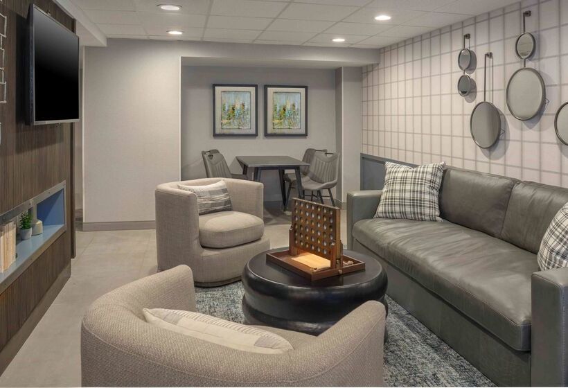 فندق Holiday Inn Express South Burlington   Downtown, An Ihg