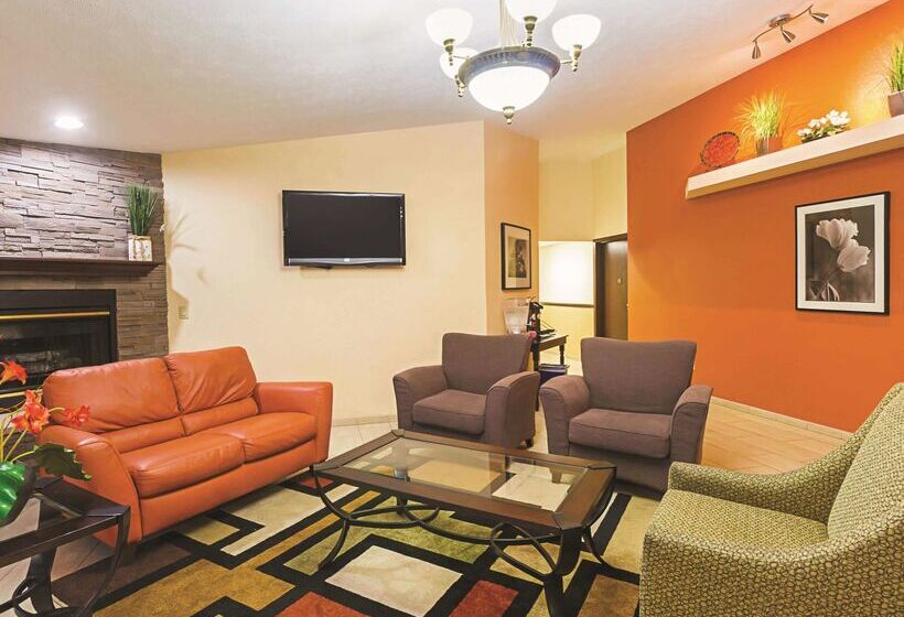 酒店 La Quinta By Wyndham Woodburn