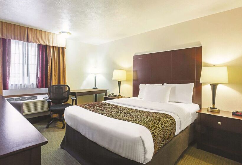 호텔 La Quinta By Wyndham Woodburn