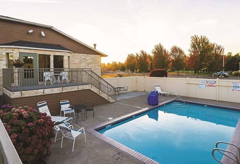 호텔 La Quinta By Wyndham Woodburn