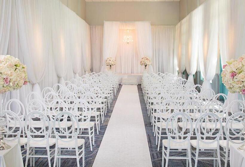 Отель Los Angeles Marriott Burbank Airport