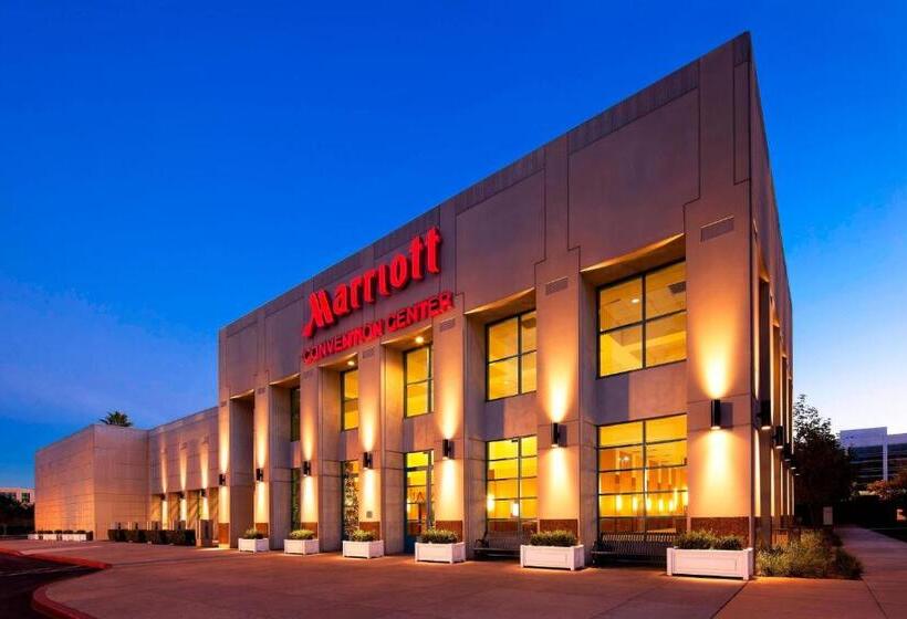 Отель Los Angeles Marriott Burbank Airport
