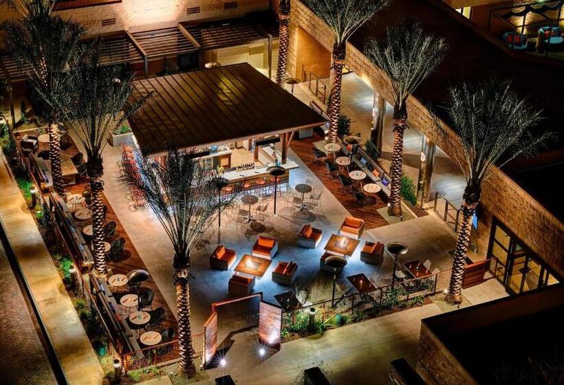 Отель Los Angeles Marriott Burbank Airport