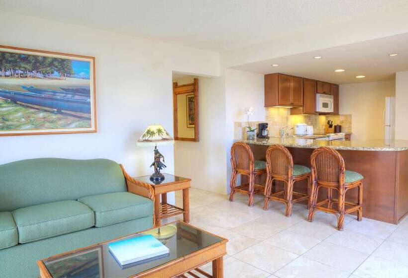 Luana Waikiki Hotel & Suites