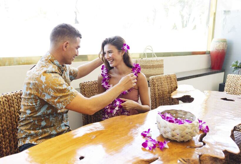 Luana Waikiki Hotel & Suites
