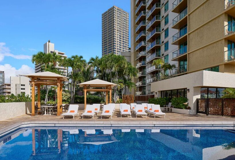 Luana Waikiki Hotel & Suites