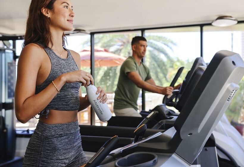 Luana Waikiki Hotel & Suites