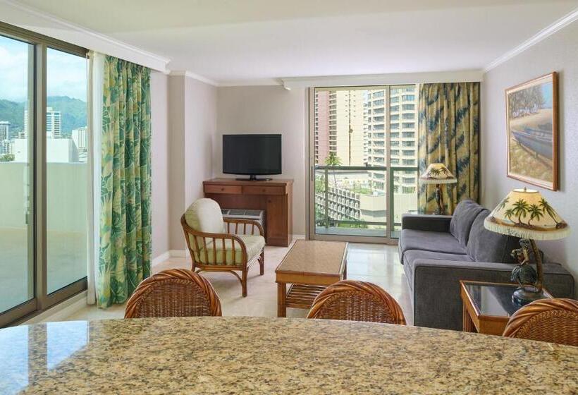 Luana Waikiki Hotel & Suites