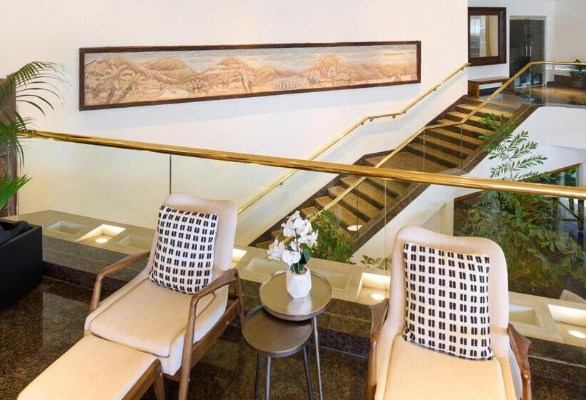 Luana Waikiki Hotel & Suites