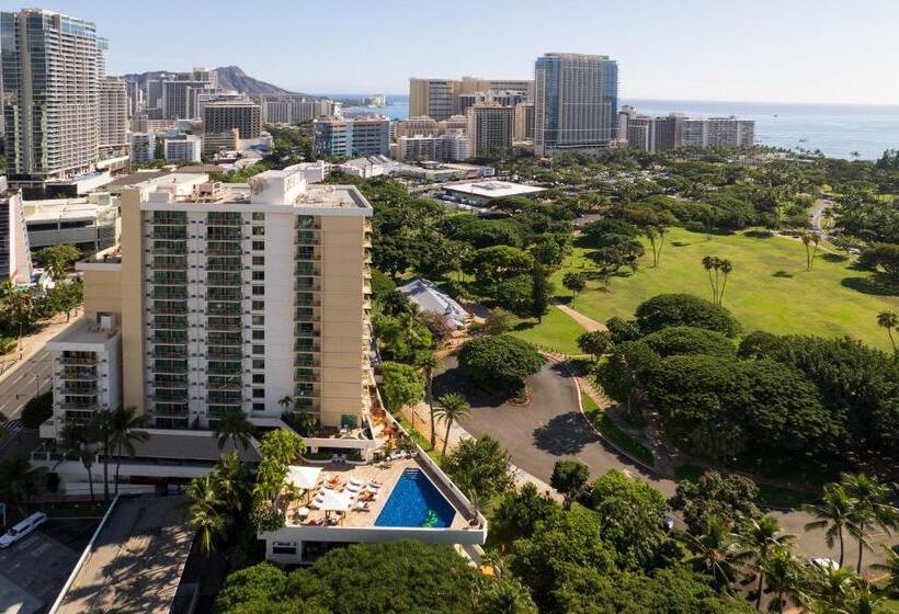Luana Waikiki Hotel & Suites