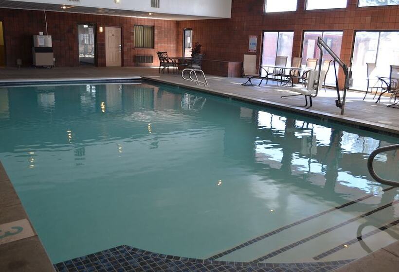 酒店 National 9 Inn Wellington