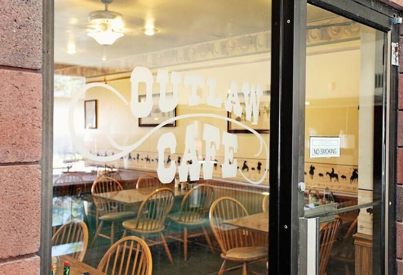 酒店 National 9 Inn Wellington