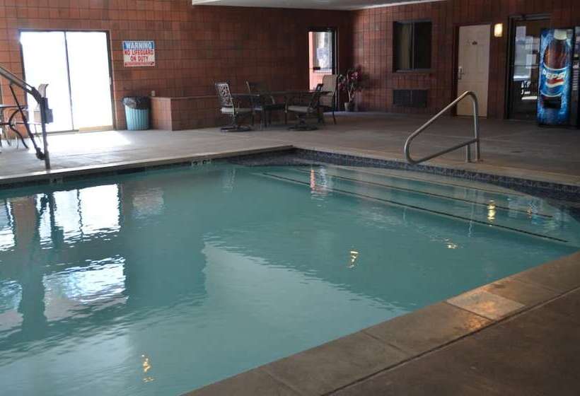 酒店 National 9 Inn Wellington