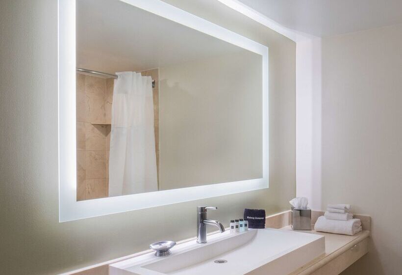 Pier 5 Hotel Baltimore