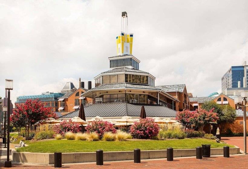 Pier 5 Hotel Baltimore