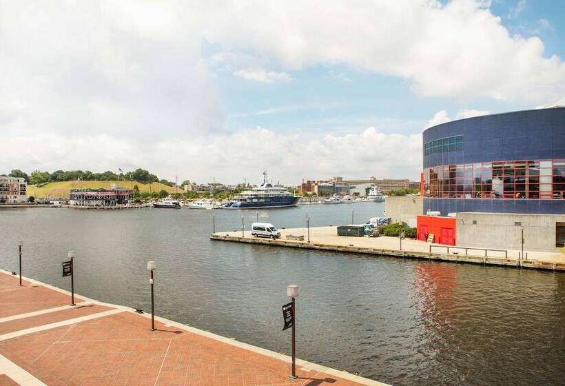 Pier 5 Hotel Baltimore