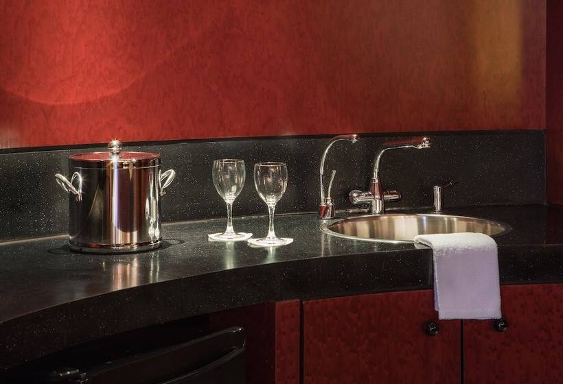 Pier 5 Hotel Baltimore