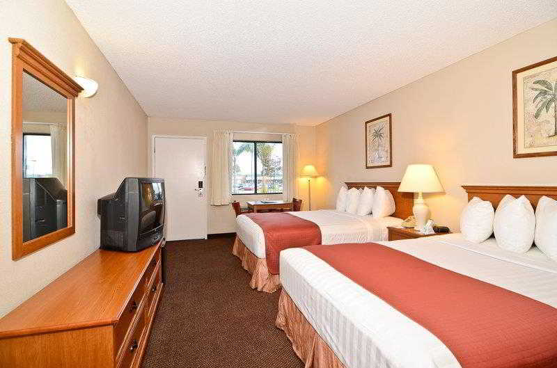 هتل Pleasant Inn