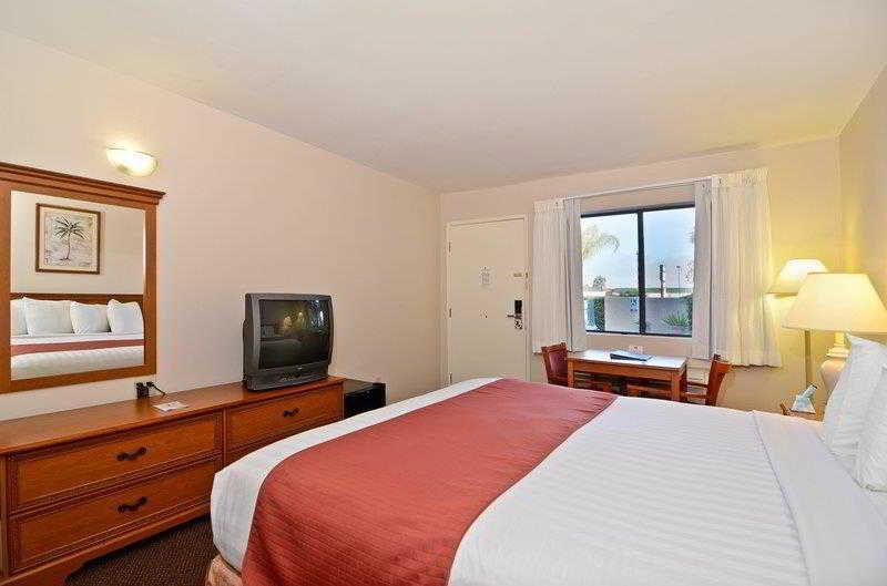 هتل Pleasant Inn