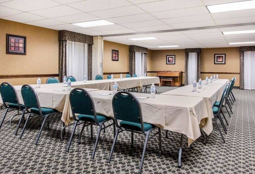 فندق Quality Inn At Bangor Mall