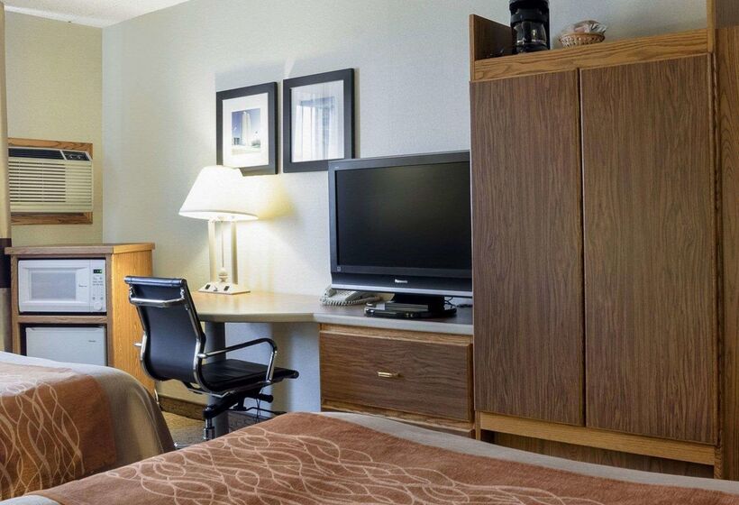 בית מלון כפרי Quality Inn Bismarck I 94