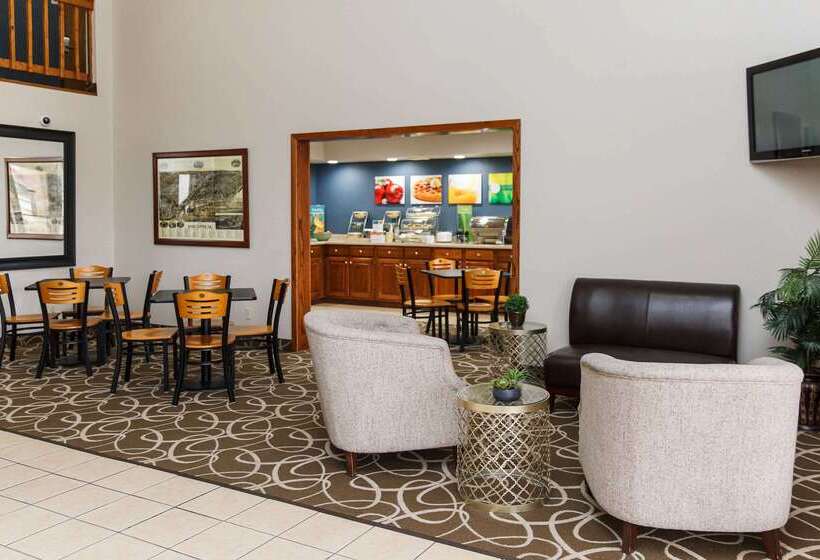 בית מלון כפרי Quality Inn Burlington Near Hwy 34