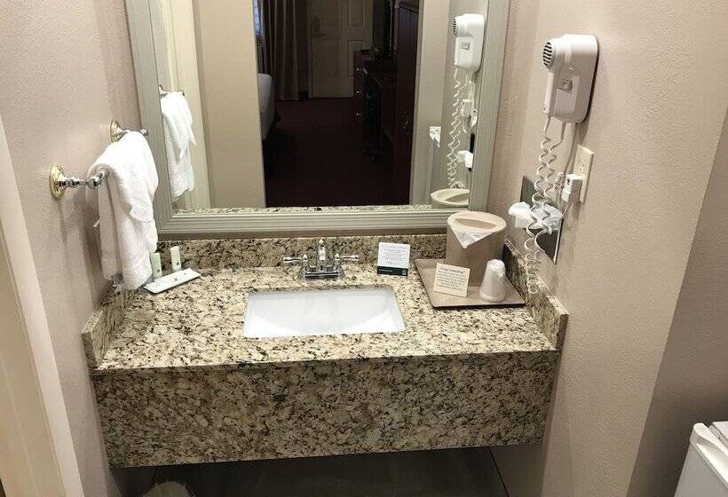 هتل Quality Inn Cedar City   University Area