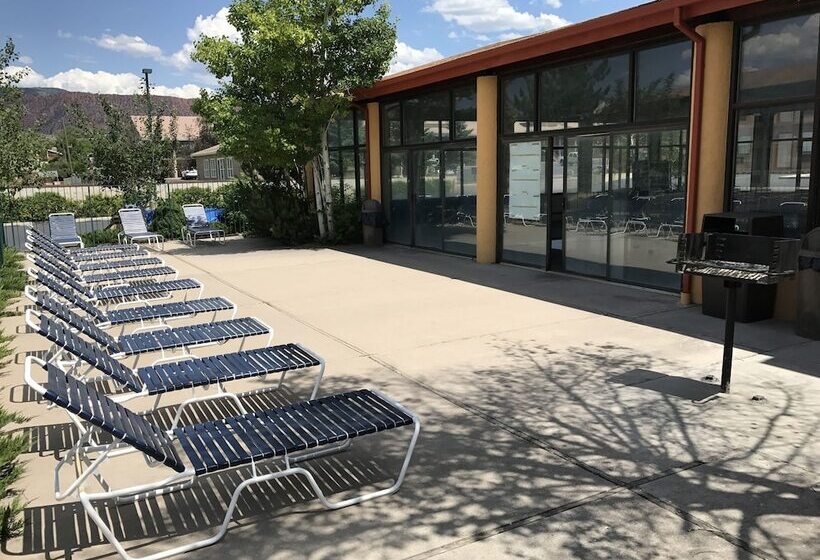 Отель Quality Inn Cedar City   University Area