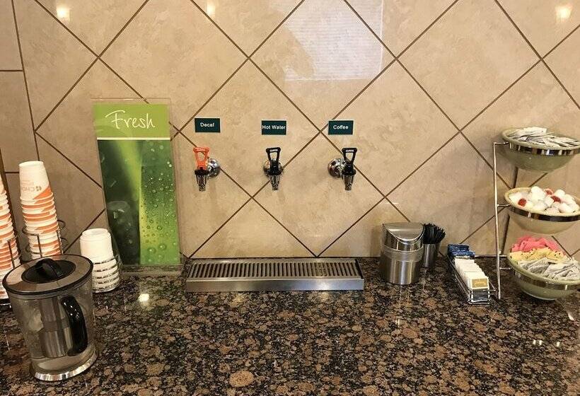 هتل Quality Inn Cedar City   University Area