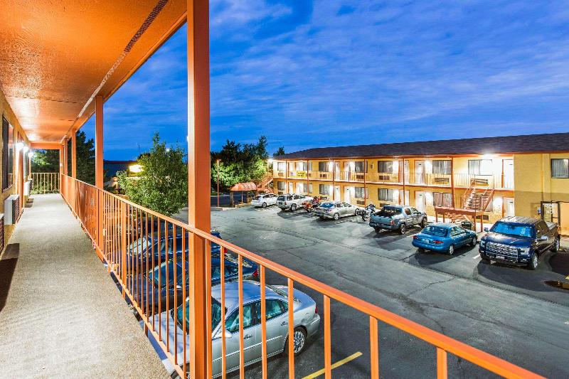 هتل Quality Inn Cedar City   University Area
