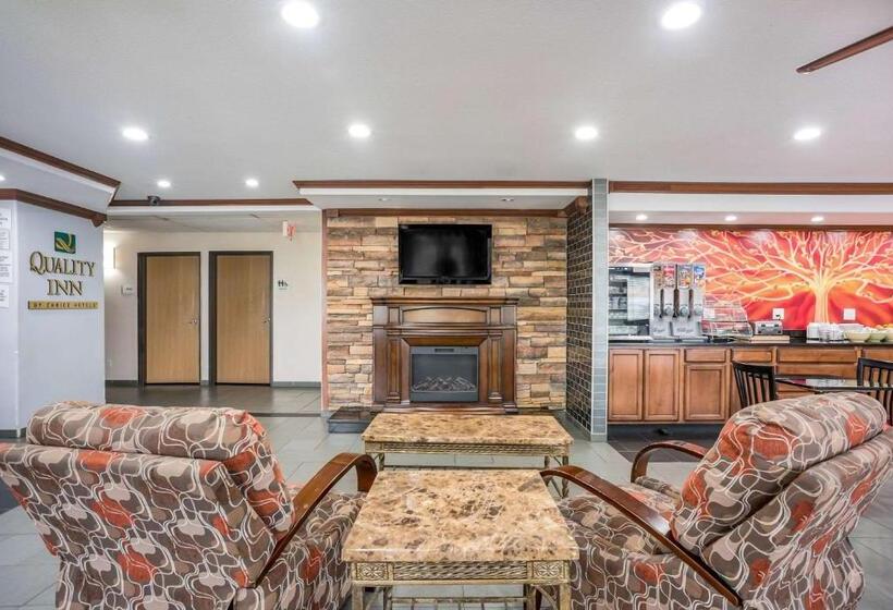 호텔 Quality Inn Cedar Rapids South