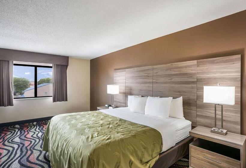 호텔 Quality Inn Cedar Rapids South