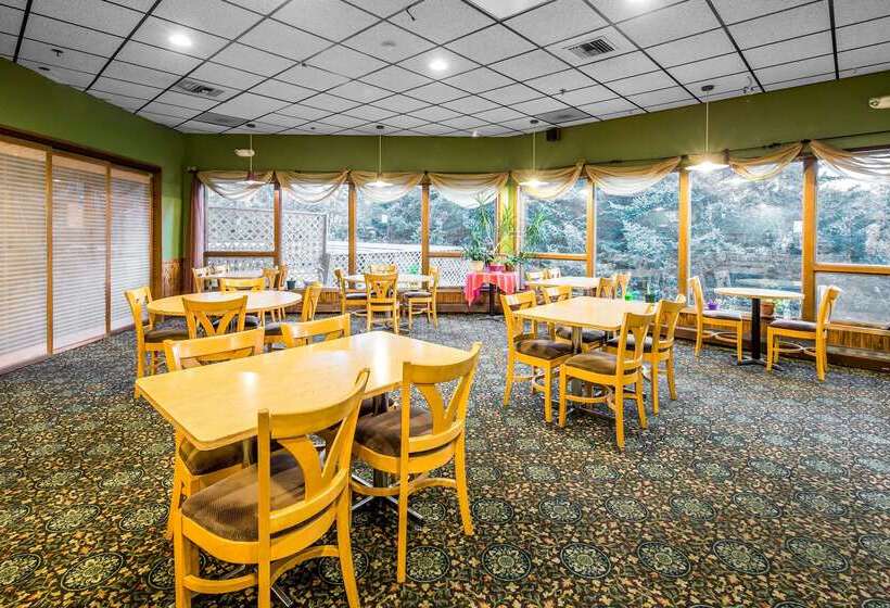 فندق Quality Inn Kodiak