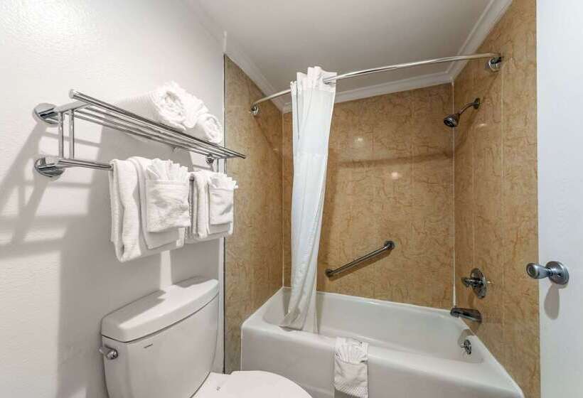 فندق Quality Inn Long Beach   Signal Hill