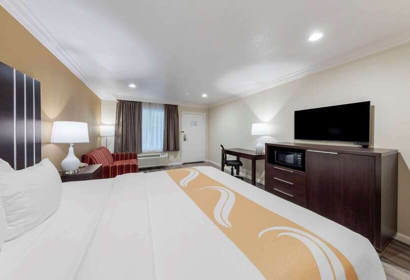 فندق Quality Inn Long Beach   Signal Hill