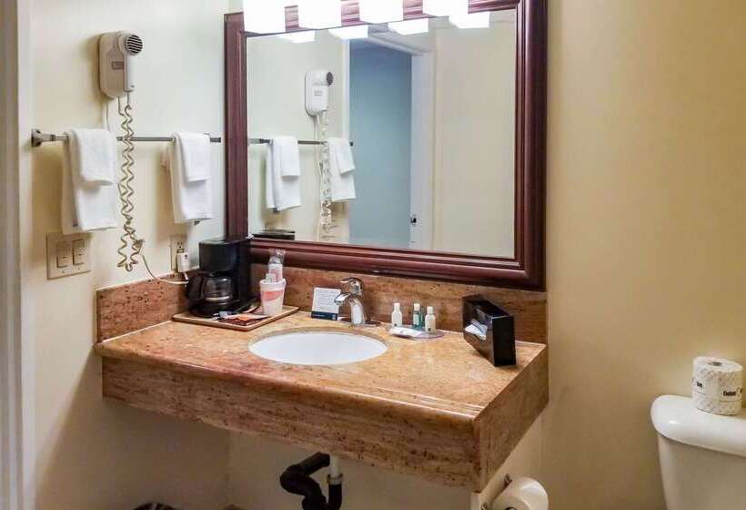 فندق Quality Inn Long Beach   Signal Hill