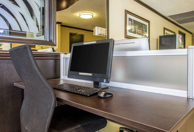 هتل Quality Inn O'Hare Airport